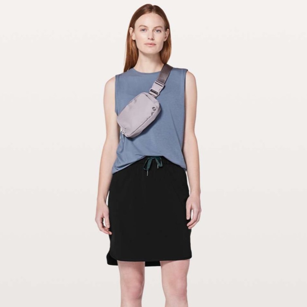 Lululemon On The Fly Skirt, Size 6, NWT - Picture 4 of 5